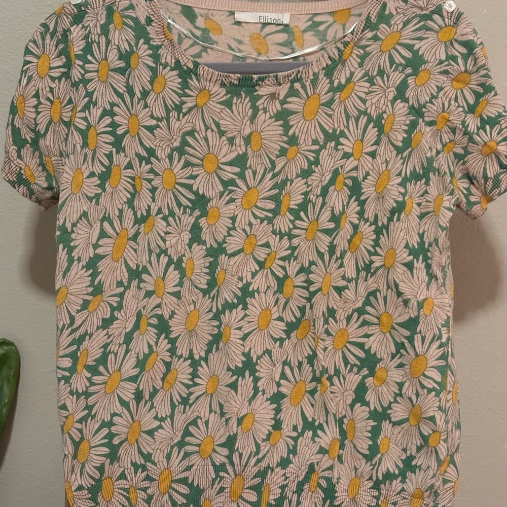 Anthropologie sweater top